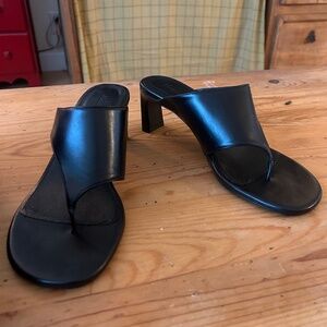 Massimo Dutti Black Leather Thong Sandal, 7.5
